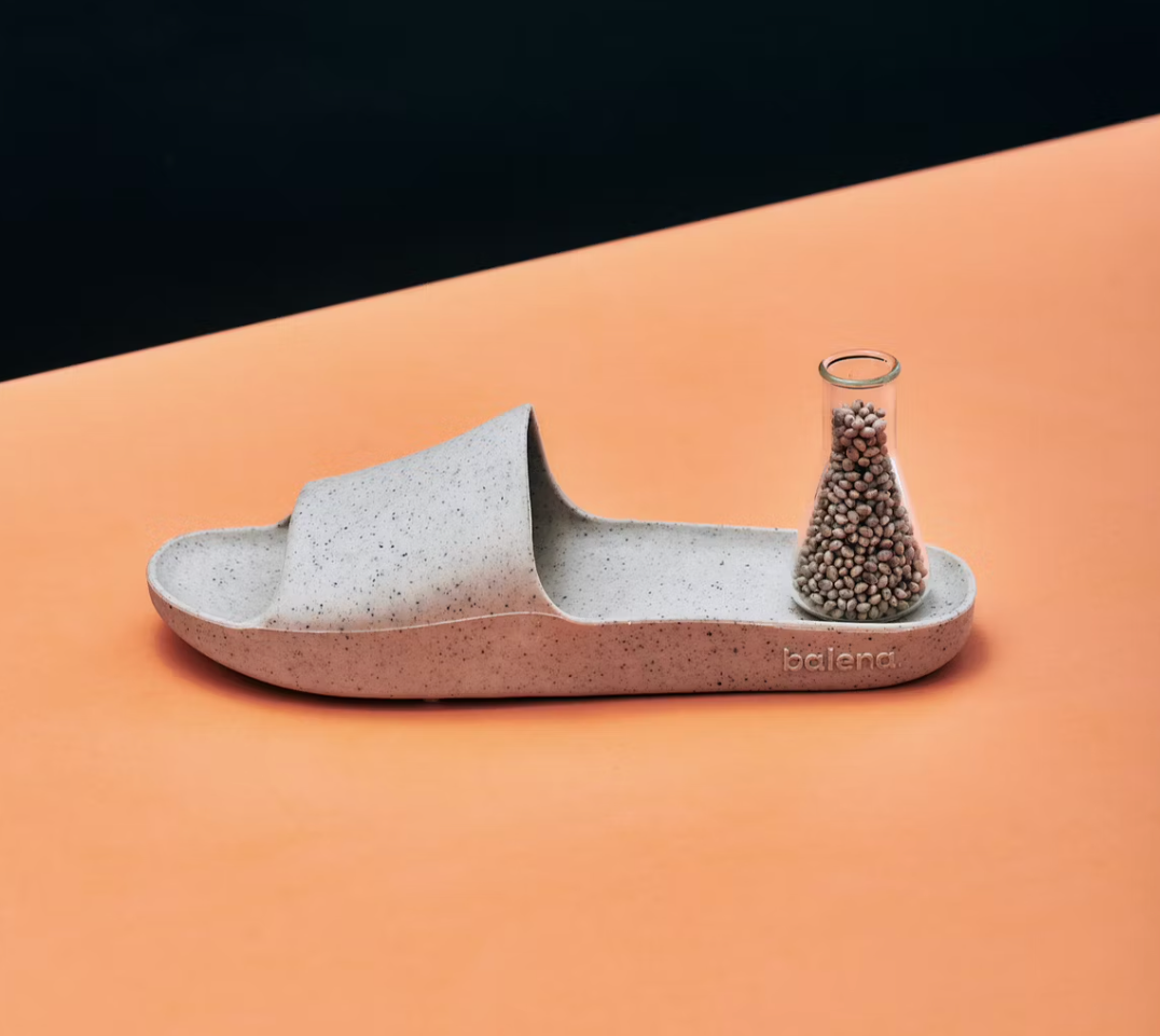 以色列材料初创公司推出一款100%可生物降解的鞋