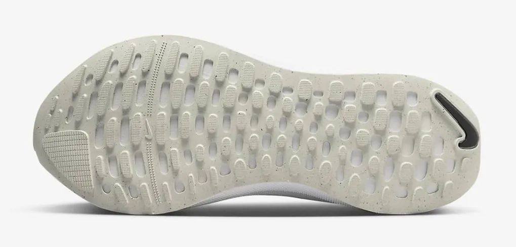 Nike发布新款跑鞋，搭载最新中底缓震科技ReactX